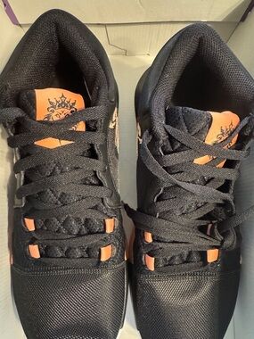 LeBron Witness VIII Men's Black/White/Apricot Athletic Shoes